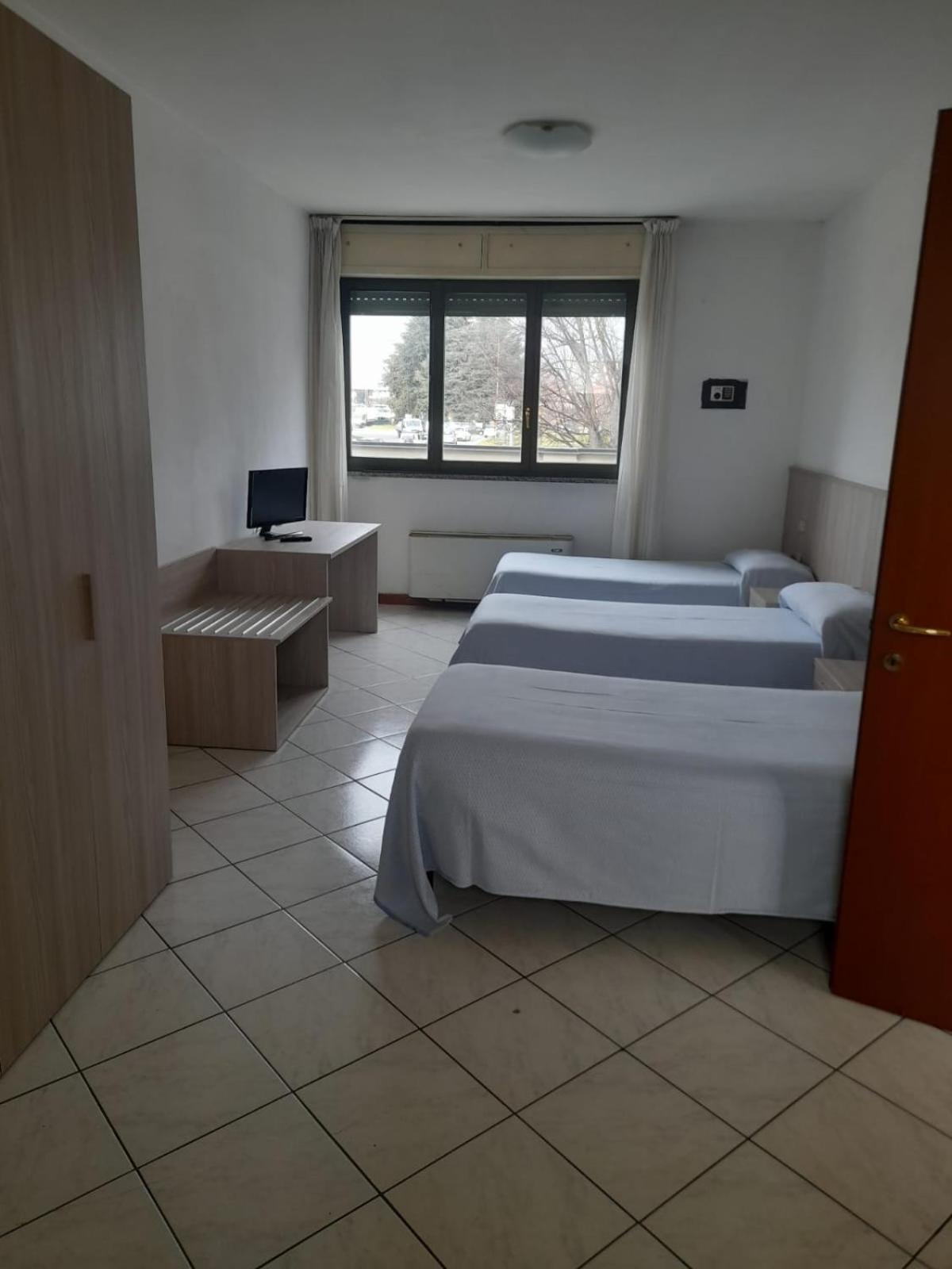 Hotel Residence La Fontana マリアーノ・コメンセ エクステリア 写真